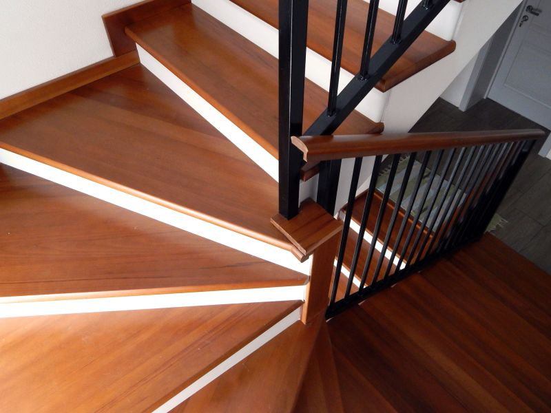 Modern Wood Railing